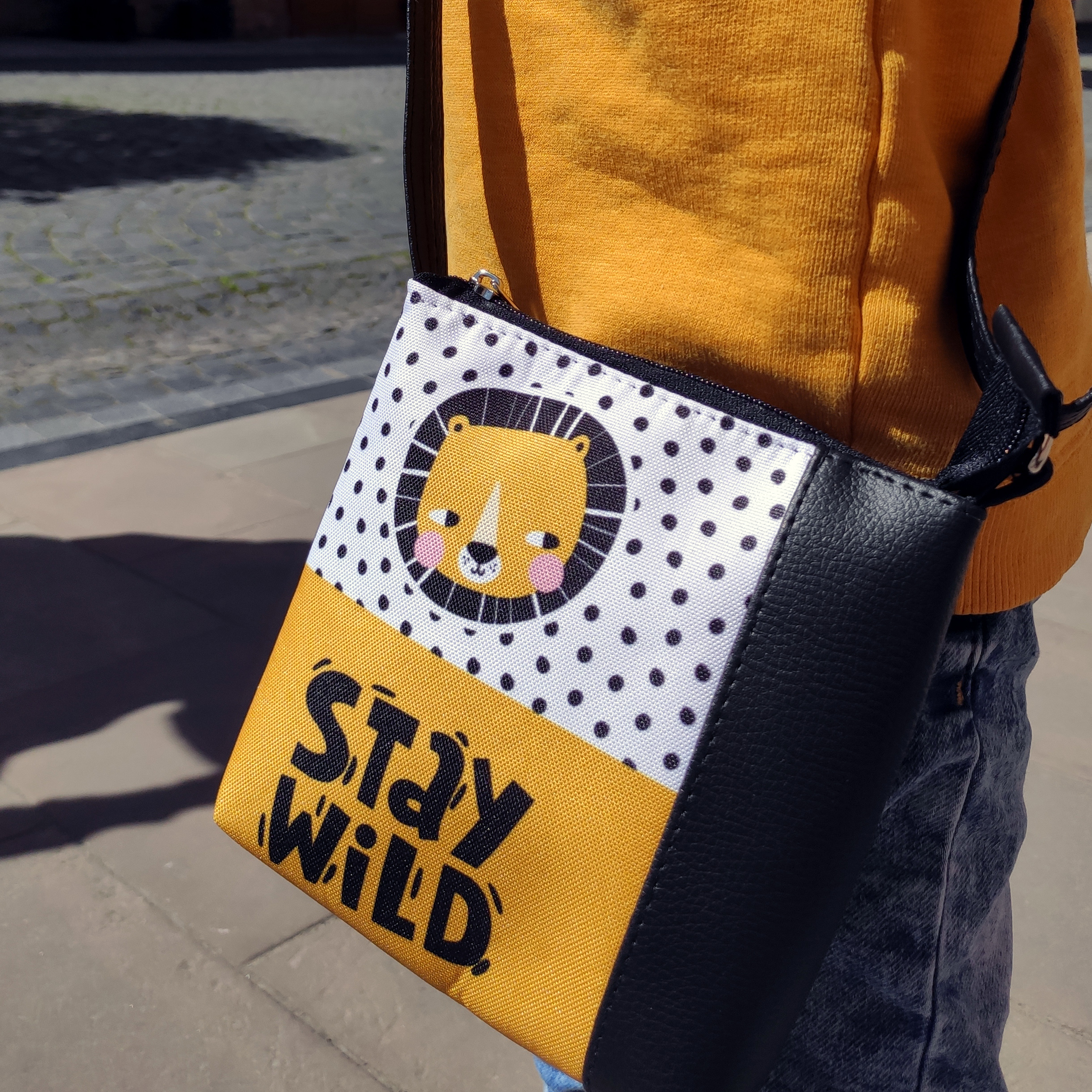 Сумка детская Little prince/princess Stay wild лев Presentville 18х18 см 000175474
Сумка детская Little prince/princess Stay wild лев Presentville 18х18 см 000175474