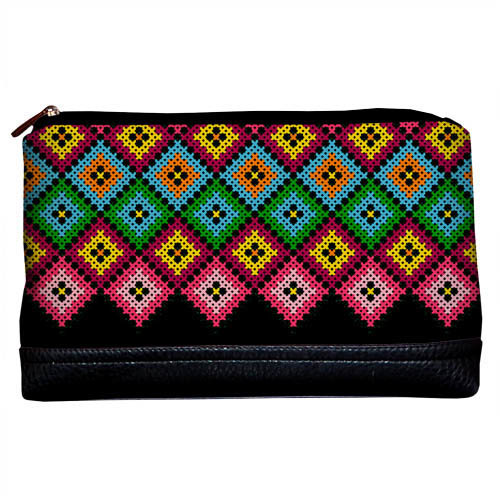 Косметичка дорожная Lovely Presentville Украинский разноцветный орнамент 26x15x8 см
Косметичка дорожная Lovely Presentville Украинский разноцветный орнамент 26x15x8 см