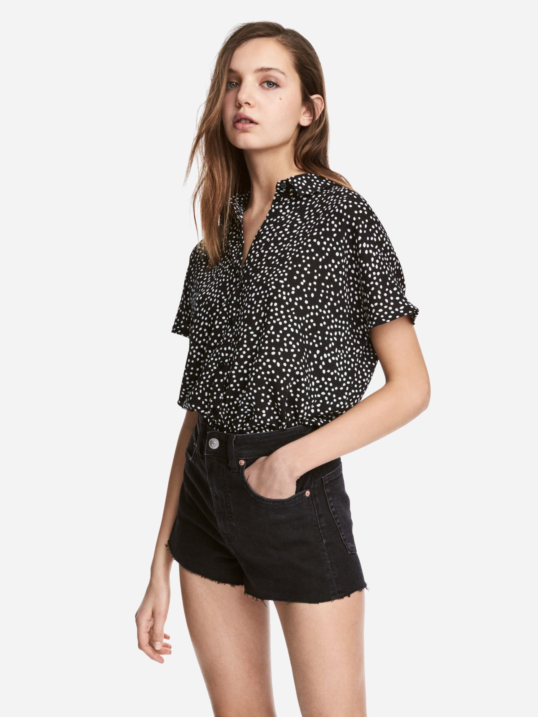 Блузка H&M 01-0483252-012 Черная (СА2000001505632, Блузка H&M 01-0483252-012 40 Черная (СА2000001505632)
Блузка H&M 01-0483252-012 Черная (СА2000001505632, Блузка H&M 01-0483252-012 40 Черная (СА2000001505632)