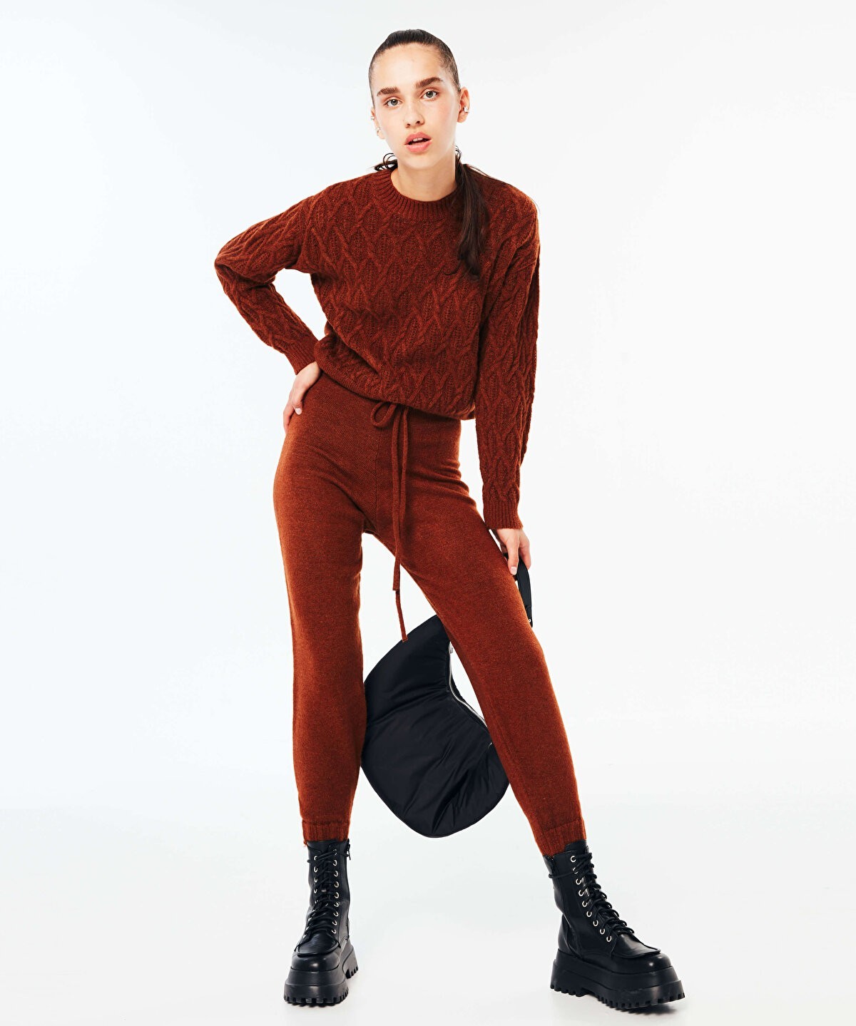 Брюки вязаные TWIST коричневые TW6210028009, Брюки вязаные TWIST XS коричневые TW6210028009
Брюки вязаные TWIST коричневые TW6210028009, Брюки вязаные TWIST XS коричневые TW6210028009