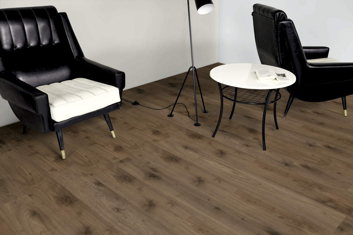 Ламинат MasterFloor by Kaindl Standard plank Фаска 4V Орех SABO 8мм/32 клас
Ламинат MasterFloor by Kaindl Standard plank Фаска 4V Орех SABO 8мм/32 клас