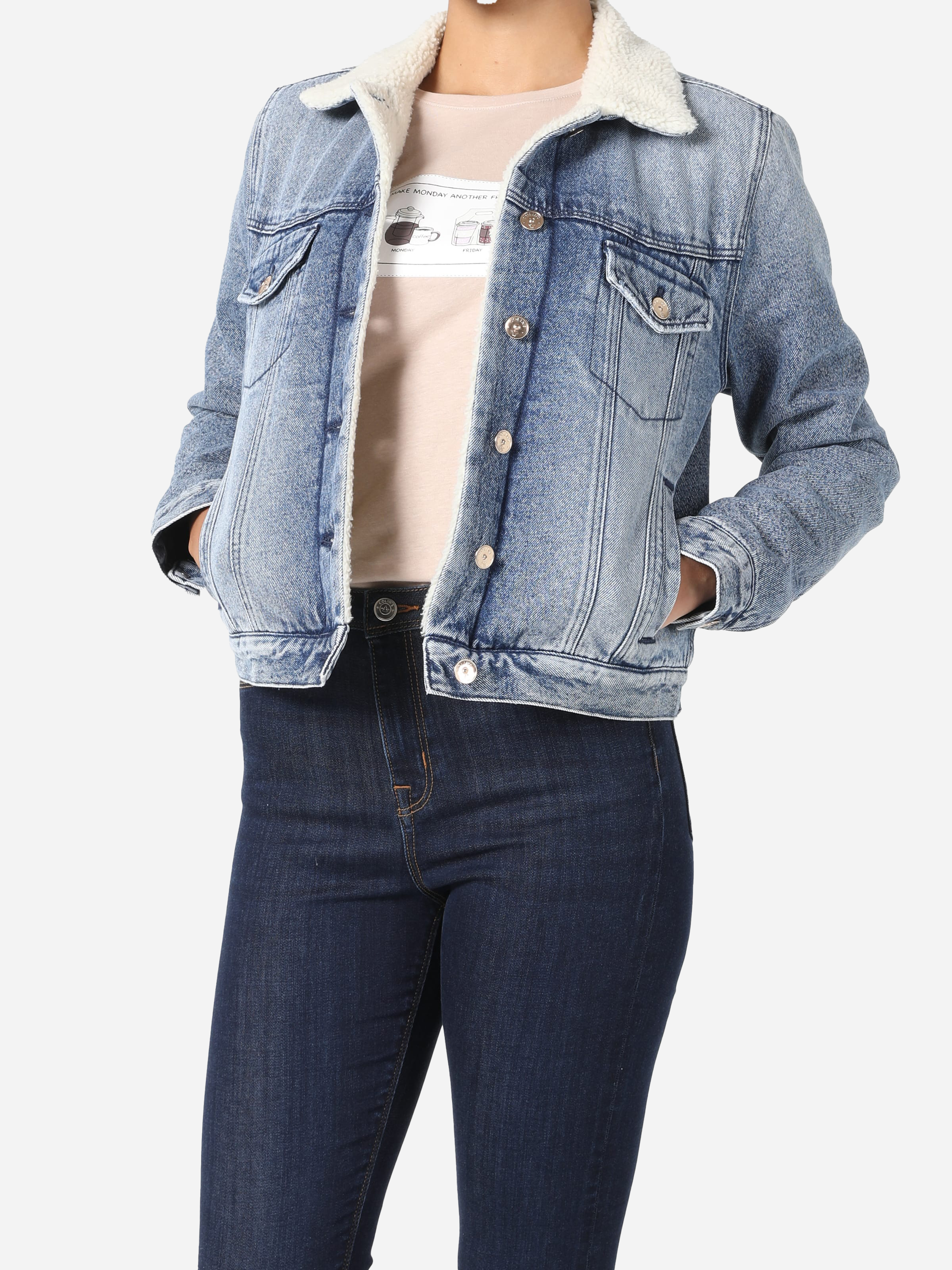 Джинсовая куртка Colin's CL1055581DN41528  Moena Wash, Джинсовая куртка Colin's CL1055581DN41528 L Moena Wash 
Джинсовая куртка Colin's CL1055581DN41528  Moena Wash, Джинсовая куртка Colin's CL1055581DN41528 L Moena Wash