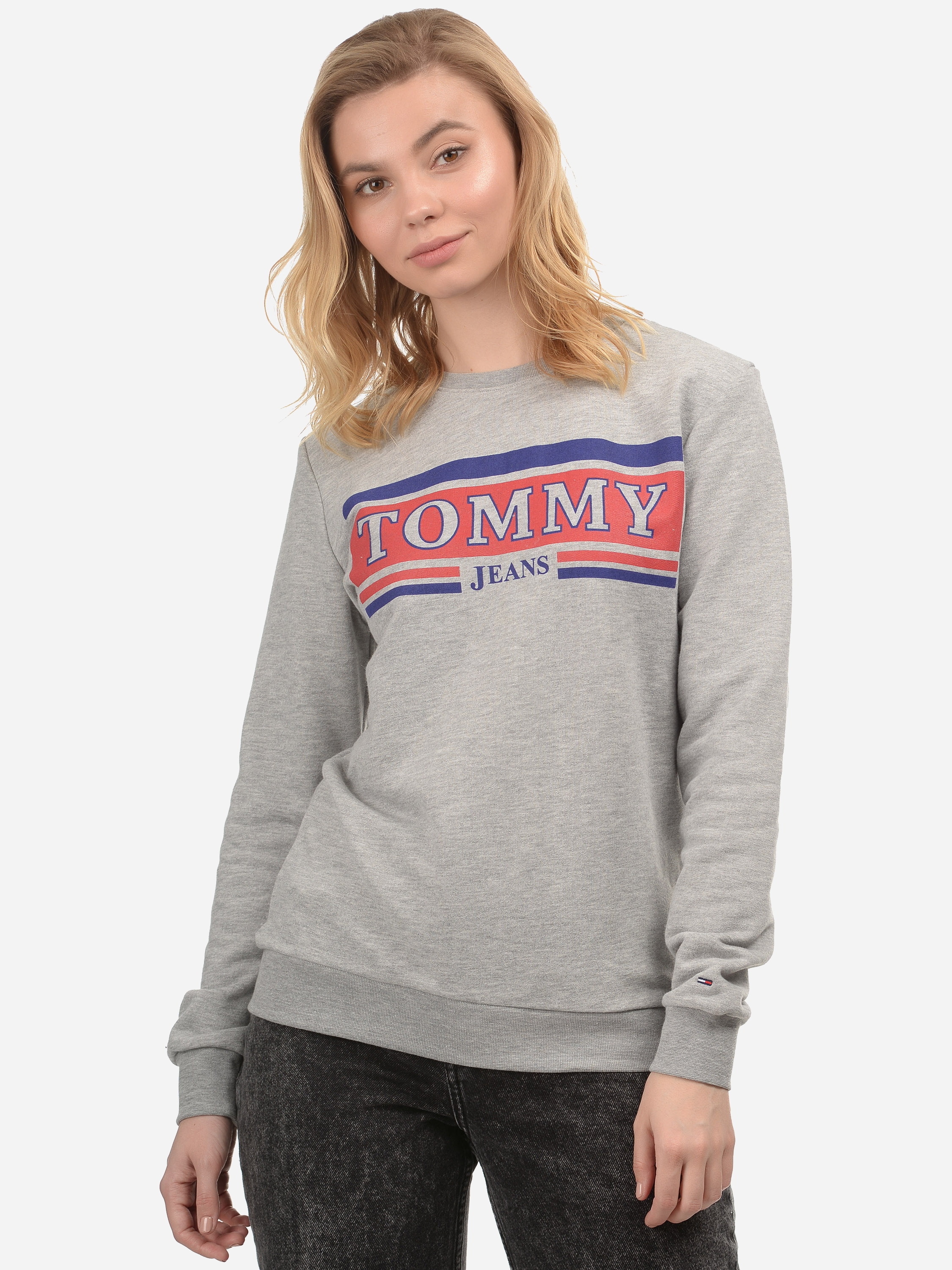 Свитшот Tommy Jeans 10111.2 (42) Серый, Свитшот Tommy Jeans 10111.2 S (42) Серый
Свитшот Tommy Jeans 10111.2 (42) Серый, Свитшот Tommy Jeans 10111.2 S (42) Серый