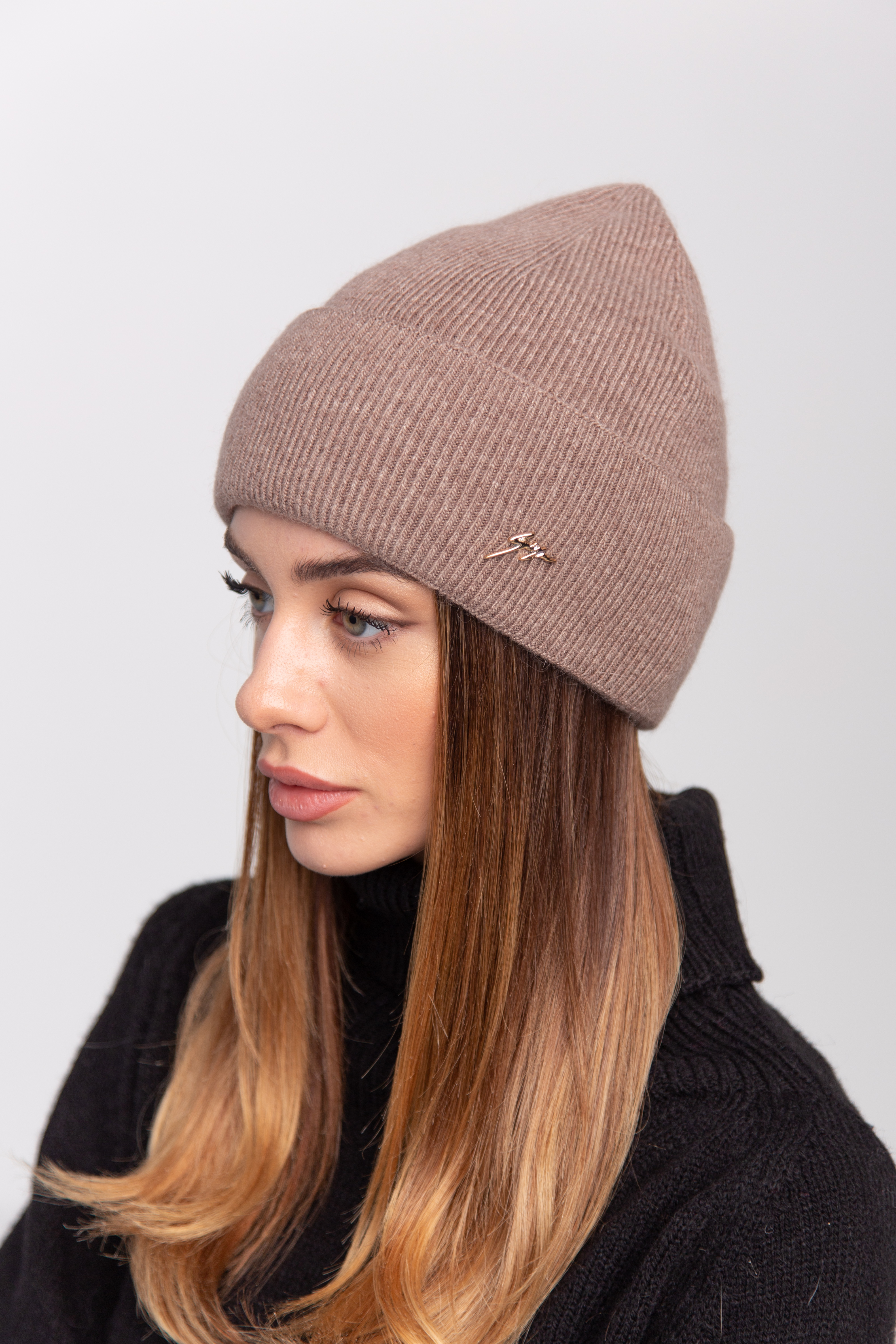 Шапка FAMO SHP-47552 Сепия (SHP-47552, Шапка FAMO SHP-47552 Сепия One size (SHP-47552)
Шапка FAMO SHP-47552 Сепия (SHP-47552, Шапка FAMO SHP-47552 Сепия One size (SHP-47552)