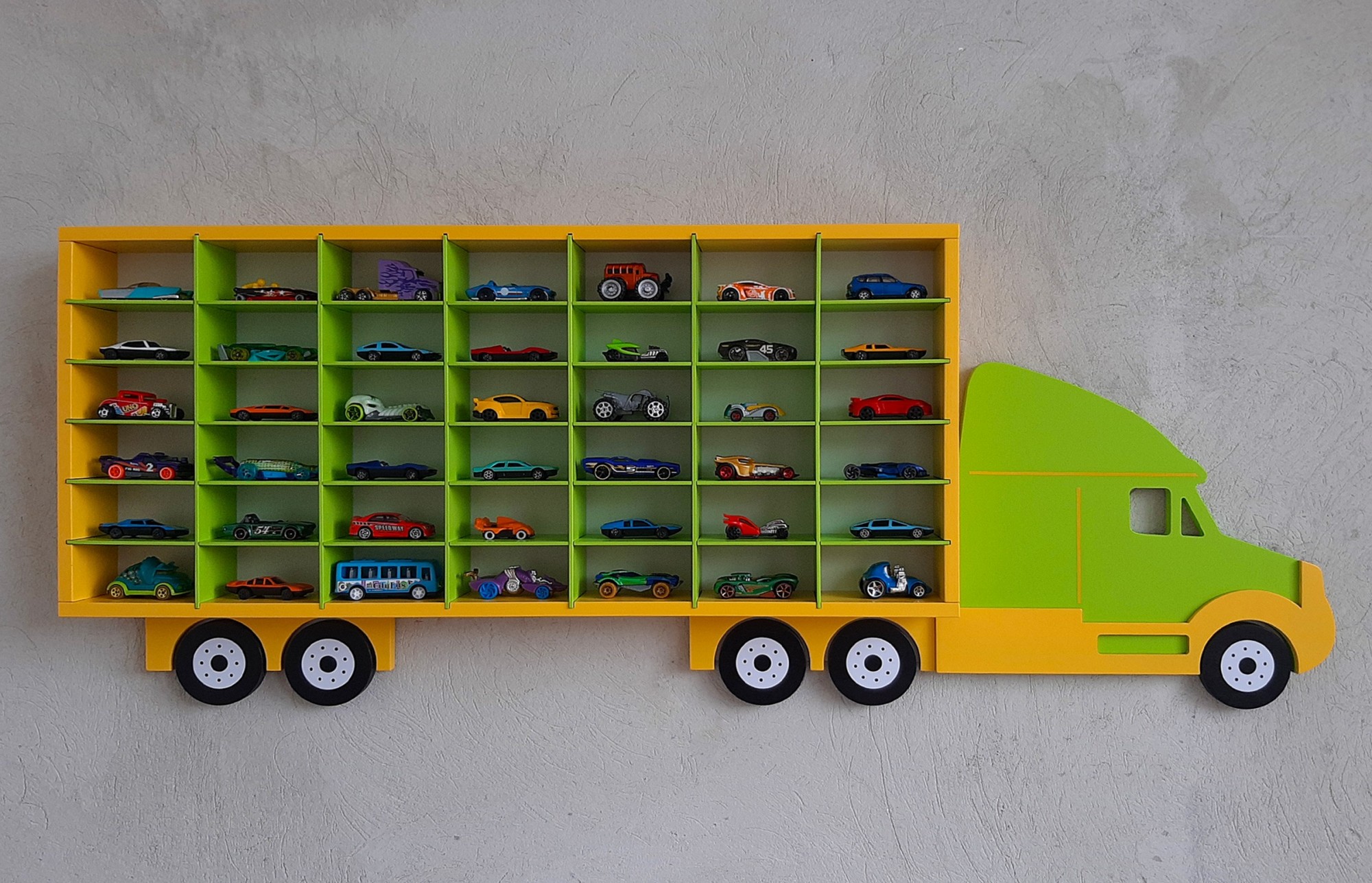 Полка Грузовик "Американець" желто-зеленая для 42 Hot Wheels (hw42-v-yellow-green)
Полка Грузовик "Американець" желто-зеленая для 42 Hot Wheels (hw42-v-yellow-green)