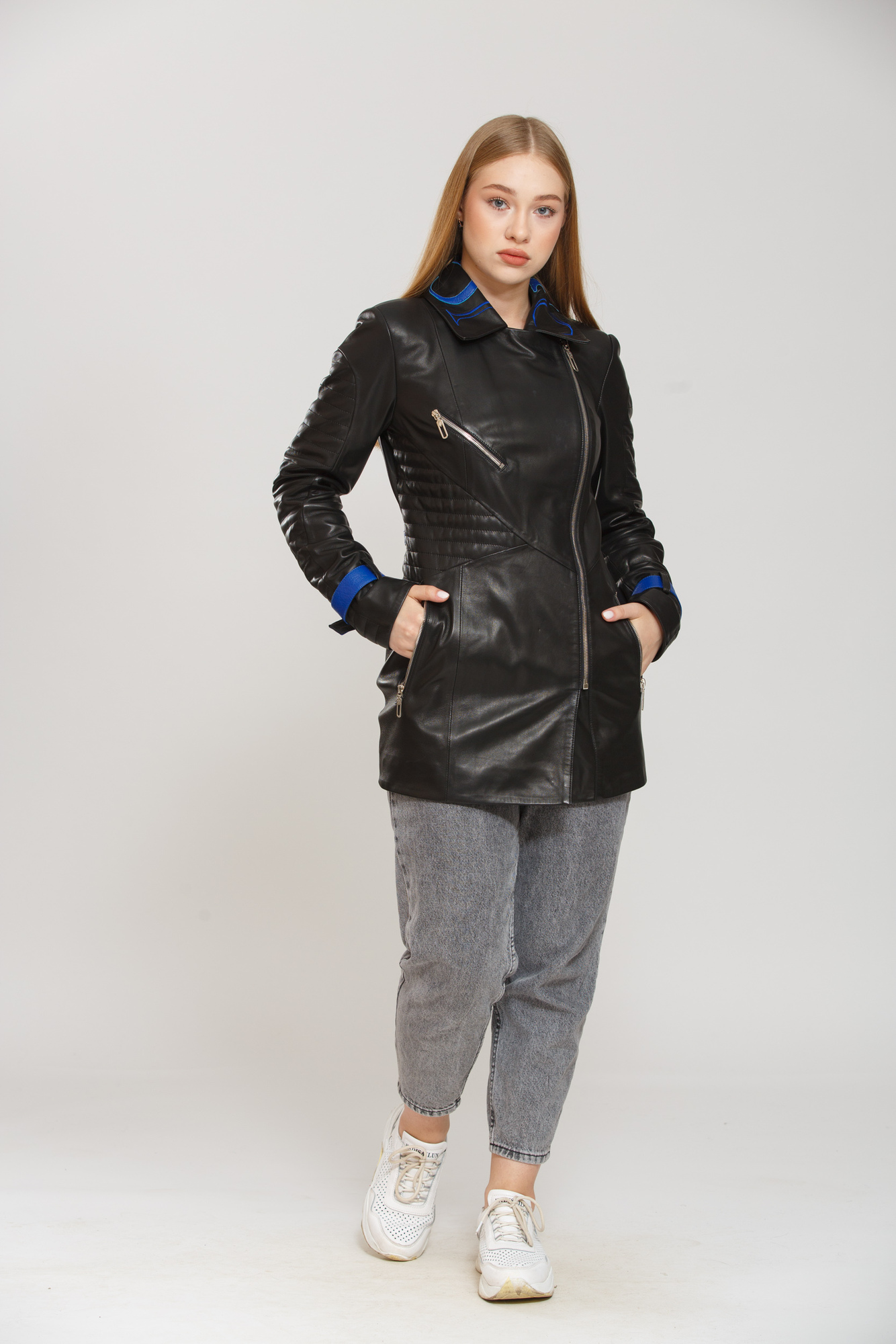 Куртка Sacha Pacha Черный + Синий (21-Z-3741, Куртка Sacha Pacha 34 Черный + Синий (21-Z-3741)
Куртка Sacha Pacha Черный + Синий (21-Z-3741, Куртка Sacha Pacha 34 Черный + Синий (21-Z-3741)