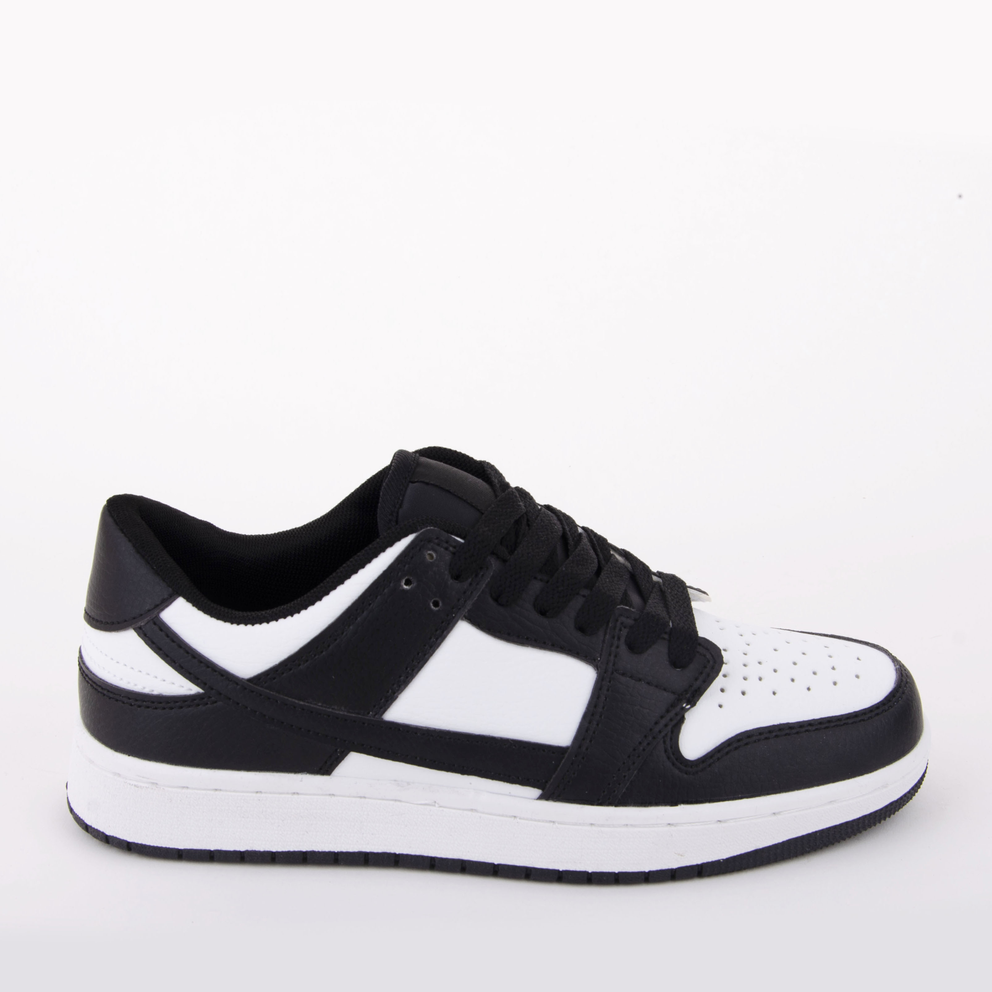 Кроссовки Navigator B21203-3 38 24 см Белый/Черный
Кроссовки Navigator B21203-3 38 24 см Белый/Черный