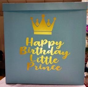 Коробка подарочная сюрприз 70*70*70 см голубая с надписью "Happy birthday little prince" золотом РКТК
Коробка подарочная сюрприз 70*70*70 см голубая с надписью "Happy birthday little prince" золотом РКТК