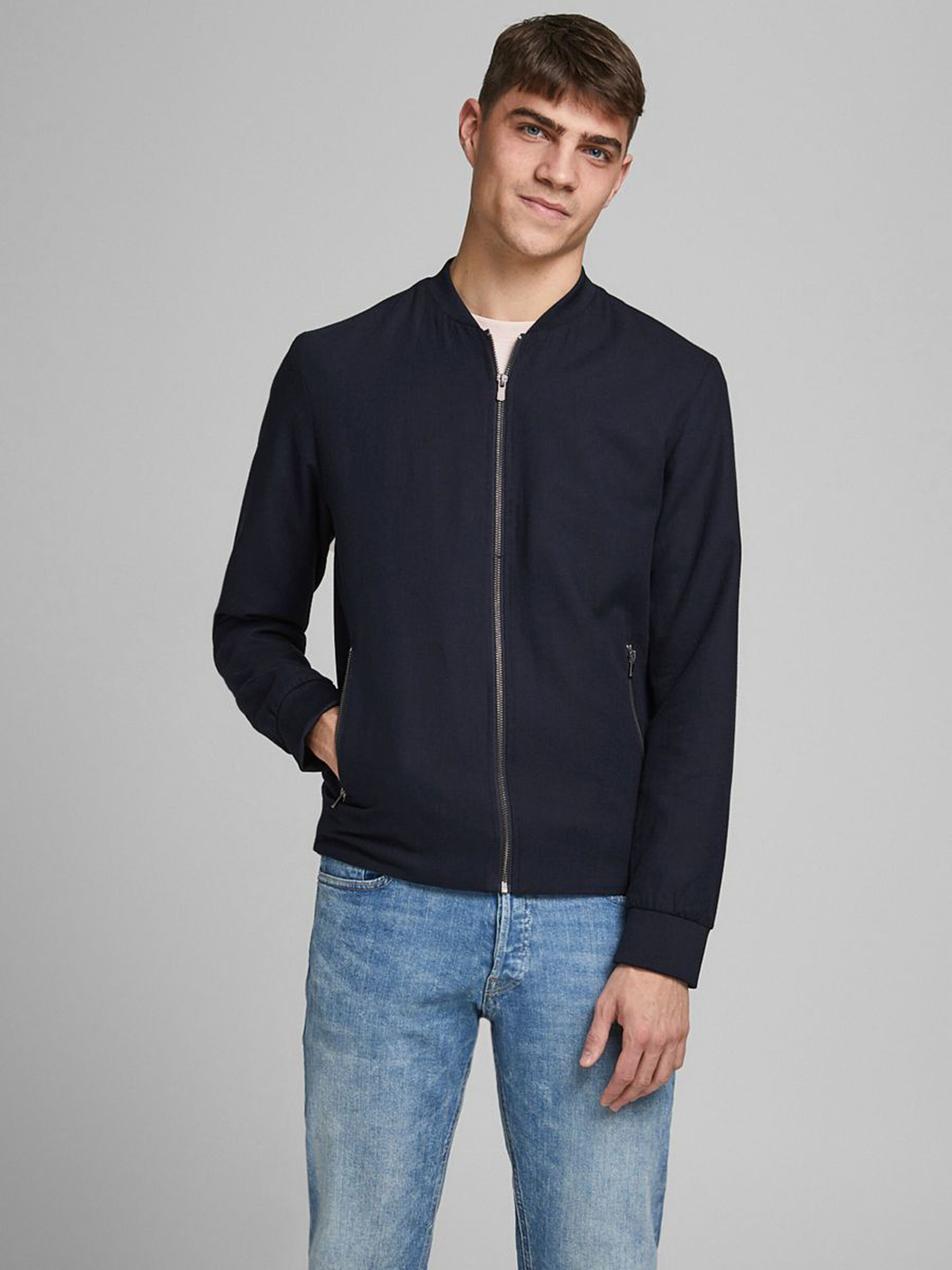 Ветровка Jack & Jones 131221/5 Синий, Ветровка Jack & Jones 131221/5 L Синий
Ветровка Jack & Jones 131221/5 Синий, Ветровка Jack & Jones 131221/5 L Синий