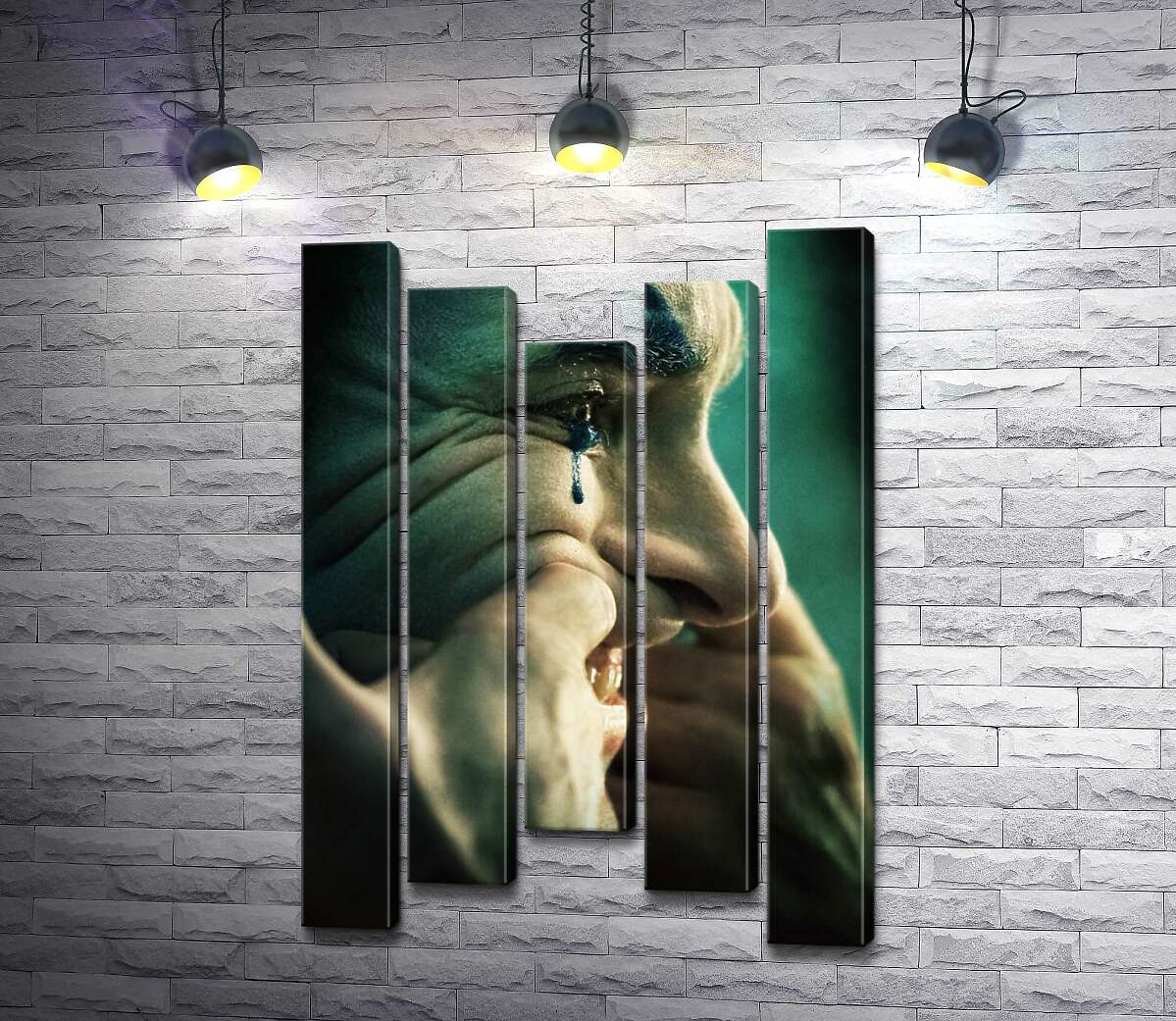 Модульная картина ArtPoster Джокер сквозь слезы натягивает улыбку на лицо 130x195 см Модуль №28
Модульная картина ArtPoster Джокер сквозь слезы натягивает улыбку на лицо 130x195 см Модуль №28