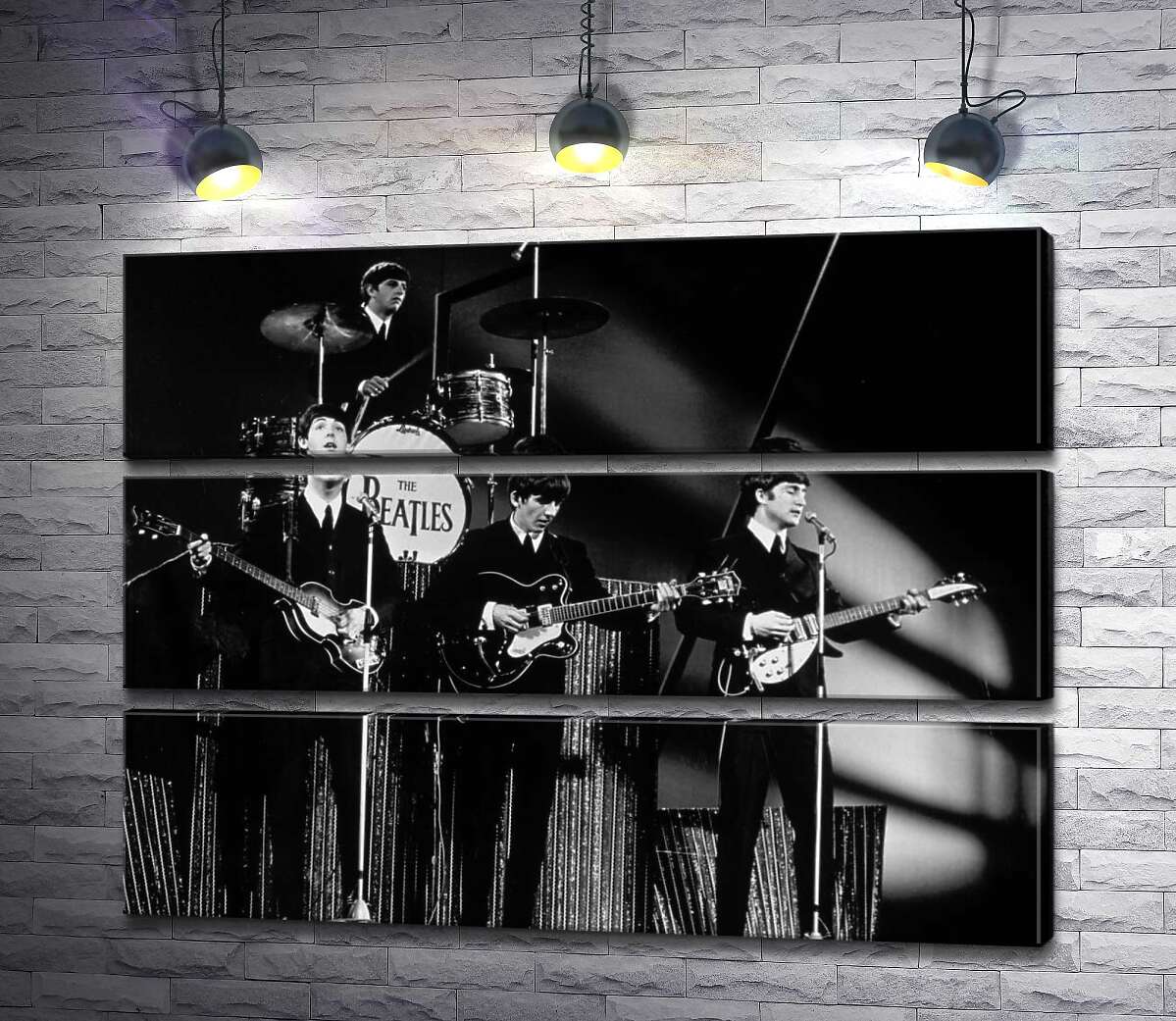 Модульная картина ArtPoster Молодая группа The Beatles на своем концерте 81x60 см Модуль №13
Модульная картина ArtPoster Молодая группа The Beatles на своем концерте 81x60 см Модуль №13
