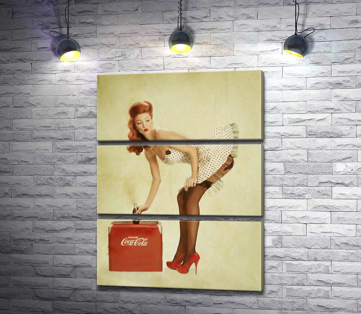 Модульная картина ArtPoster Пин ап красавица в белом платье нагнулась за бутылкой Кока-колы 130x171 см Модуль №13
Модульная картина ArtPoster Пин ап красавица в белом платье нагнулась за бутылкой Кока-колы 130x171 см Модуль №13