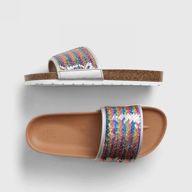 Шлепанцы Gap Kids Flippy Sequin Slide-Ons 617244986 34-35 (3/4) 22 см Разноцветные
Шлепанцы Gap Kids Flippy Sequin Slide-Ons 617244986 34-35 (3/4) 22 см Разноцветные