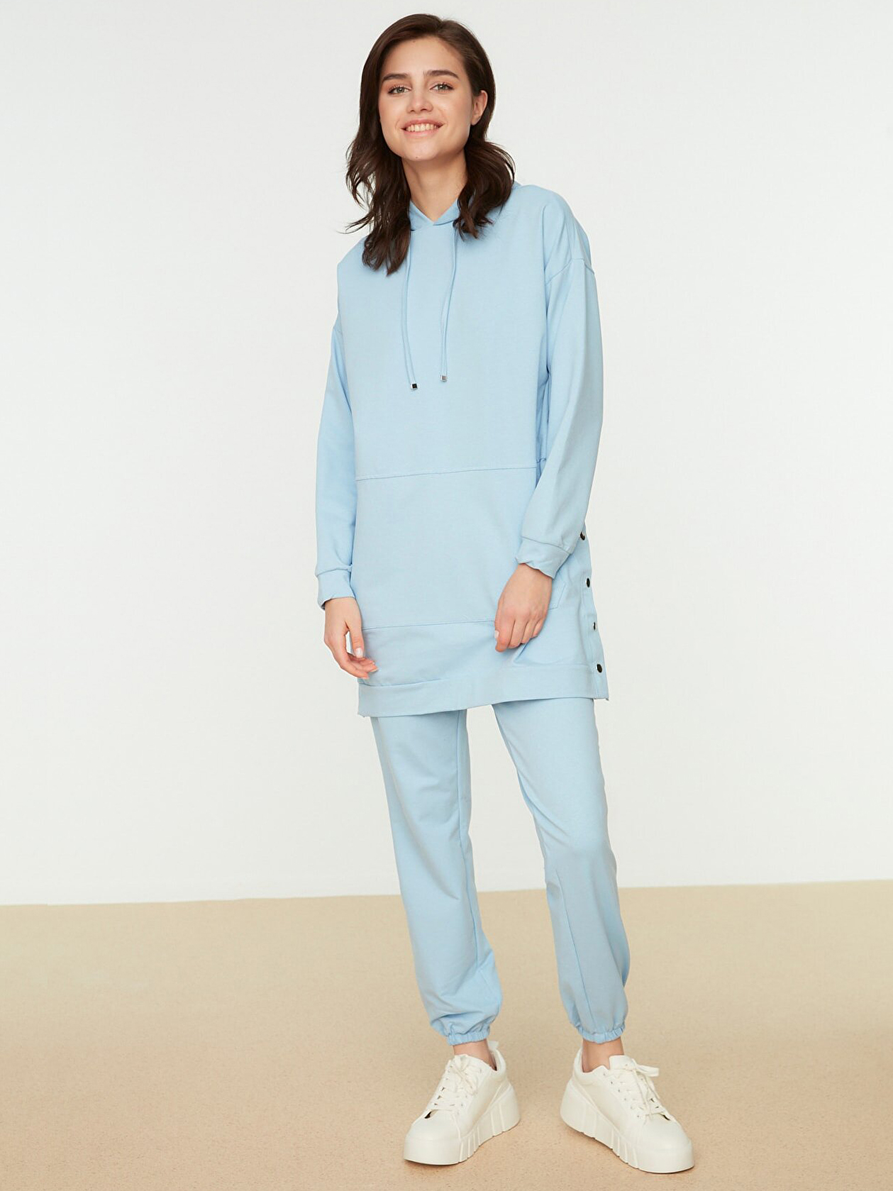 Спортивный костюм Trendyol TCTSS21EM0072 Blue, Спортивный костюм Trendyol TCTSS21EM0072 XS Blue
Спортивный костюм Trendyol TCTSS21EM0072 Blue, Спортивный костюм Trendyol TCTSS21EM0072 XS Blue
