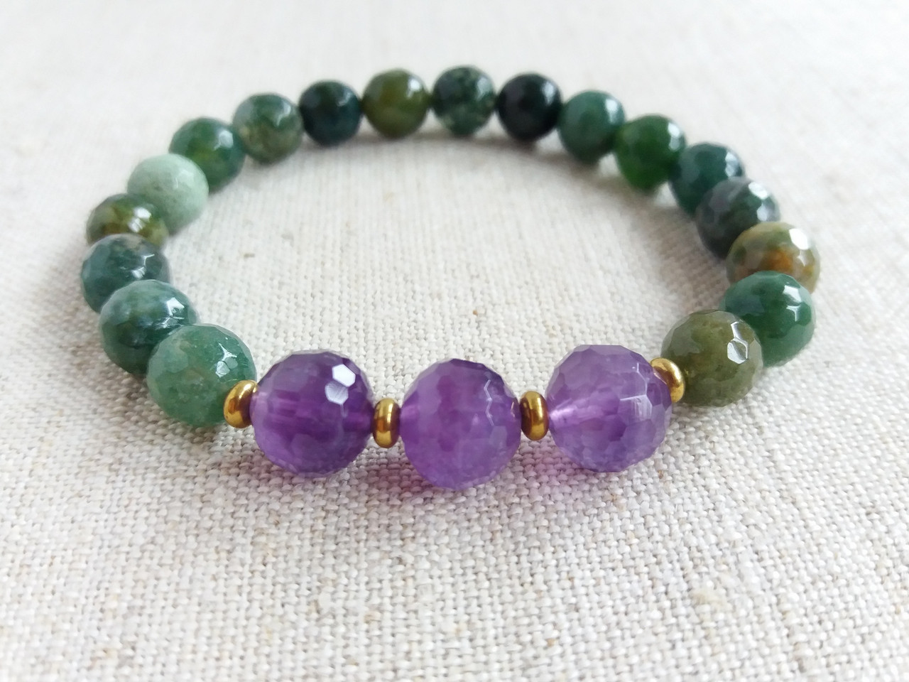 Браслет из натурального камня Аметист Моховой Агат граненые бусины 17см
Браслет из натурального камня Аметист Моховой Агат граненые бусины 17см