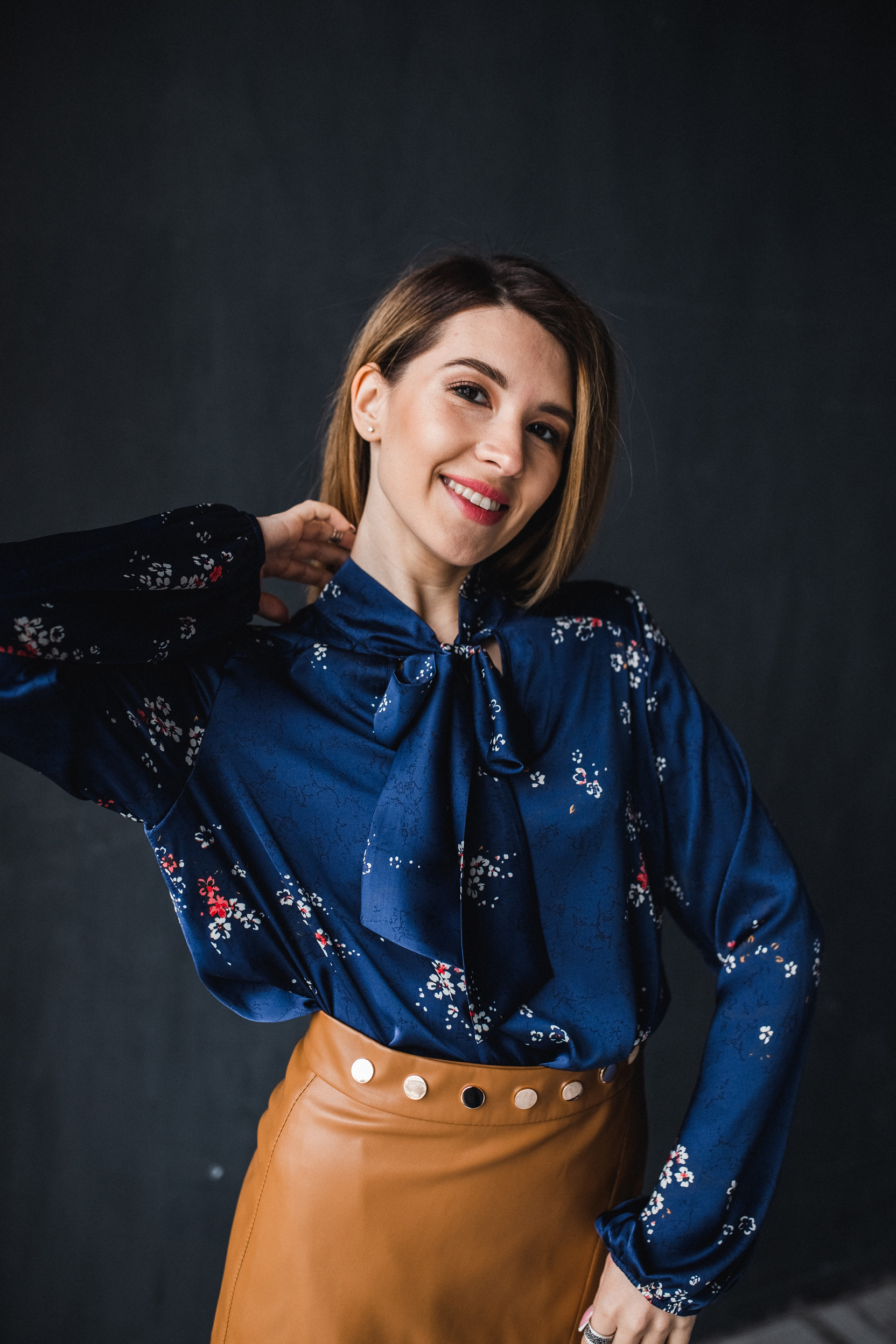 Блуза Wear me с бантом на вороте из Армани Синий 1w14/79F, Блуза Wear me с бантом на вороте из Армани XS Синий 1w14/79F
Блуза Wear me с бантом на вороте из Армани Синий 1w14/79F, Блуза Wear me с бантом на вороте из Армани XS Синий 1w14/79F