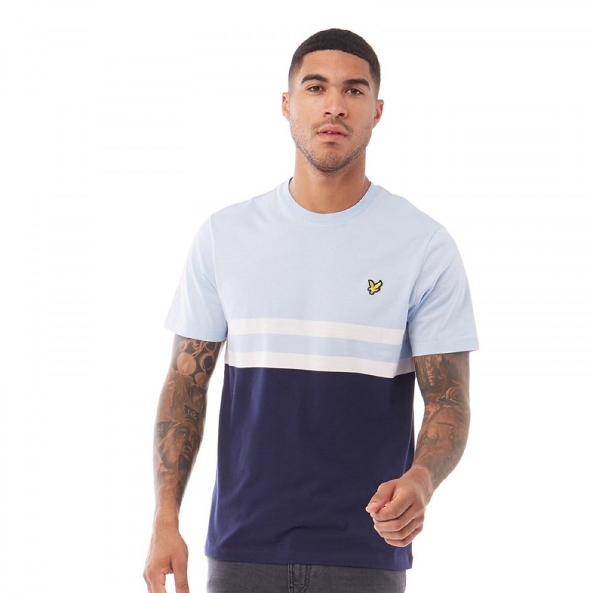 Футболка Lyle And Scott Vintage Yoke Stripe Z811 Pool Blue/Navy Sky Blue, S (42)
Футболка Lyle And Scott Vintage Yoke Stripe Z811 Pool Blue/Navy Sky Blue, S (42)