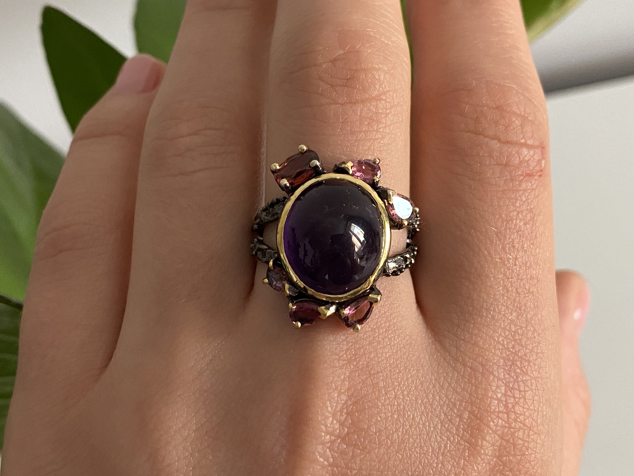 Кольцо из черненого серебра с Аметистом И Турмалином 6667 Sky Jewelry 19,5 (00998л)
Кольцо из черненого серебра с Аметистом И Турмалином 6667 Sky Jewelry 19,5 (00998л)