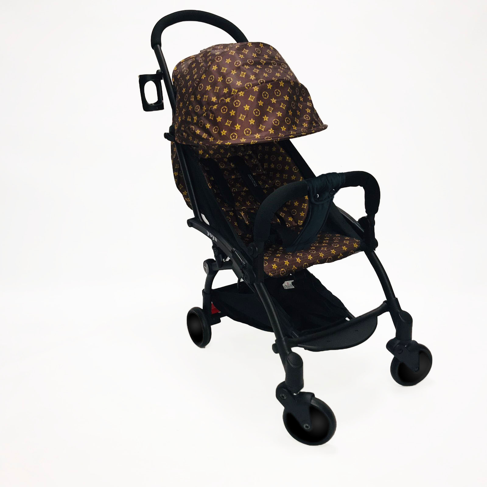 Коляска Yoya 175А+ с Большим дождевиком Коричневая с желтым LV brown на черной раме
Коляска Yoya 175А+ с Большим дождевиком Коричневая с желтым LV brown на черной раме