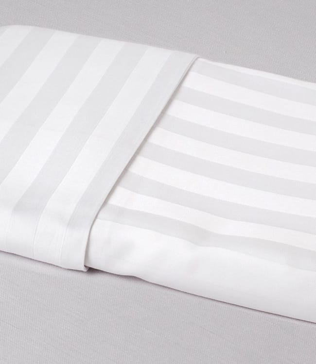 Пододеяльник Zugo Home Hotel Line Stripe полуторный 160*220 см сатин белый арт.ts-01773
Пододеяльник Zugo Home Hotel Line Stripe полуторный 160*220 см сатин белый арт.ts-01773