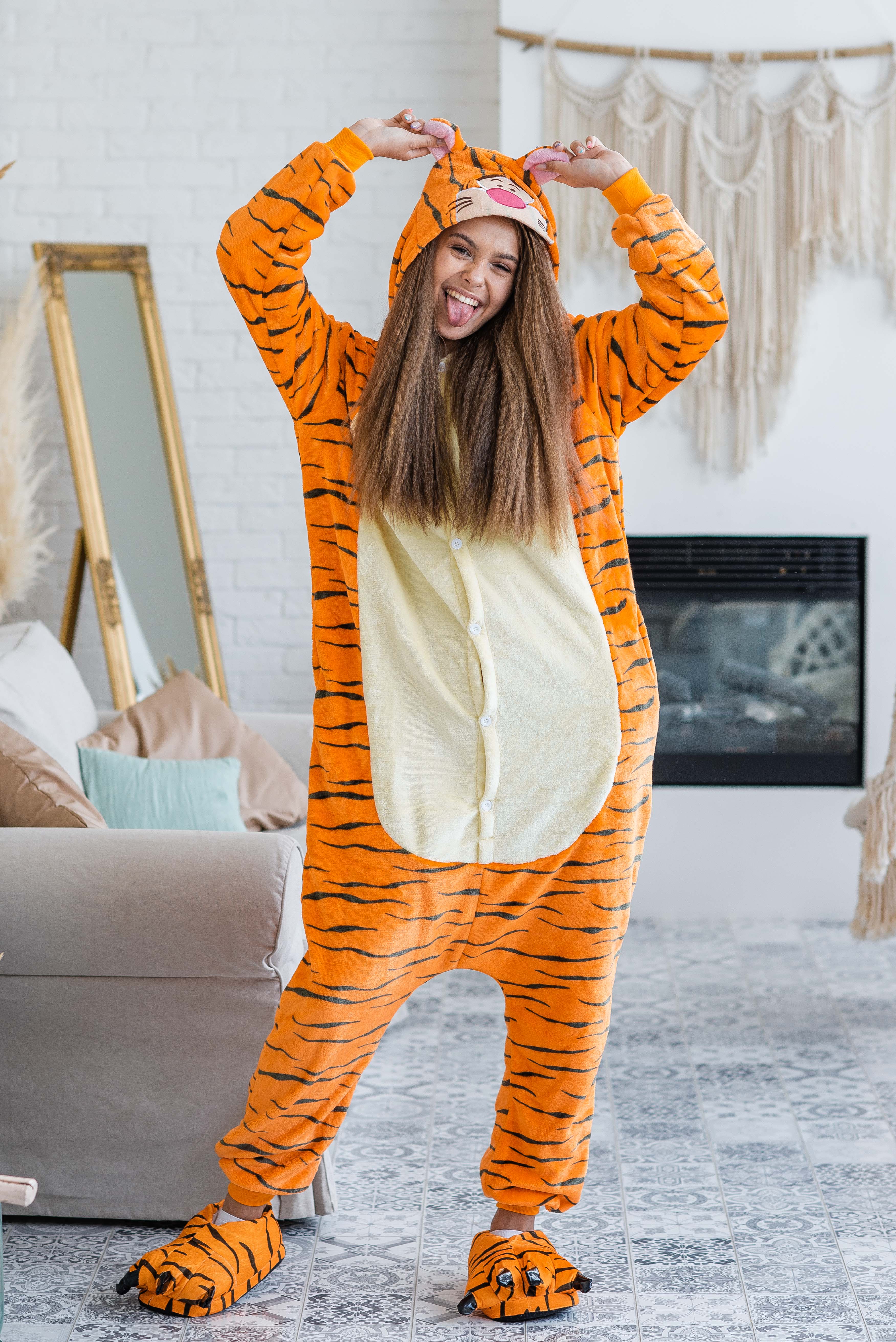 Пижама Кигуруми взрослая BearWear Тигр Disney XL 175 - 185 см Оранжевый (K1W1-0083-XL)
Пижама Кигуруми взрослая BearWear Тигр Disney XL 175 - 185 см Оранжевый (K1W1-0083-XL)