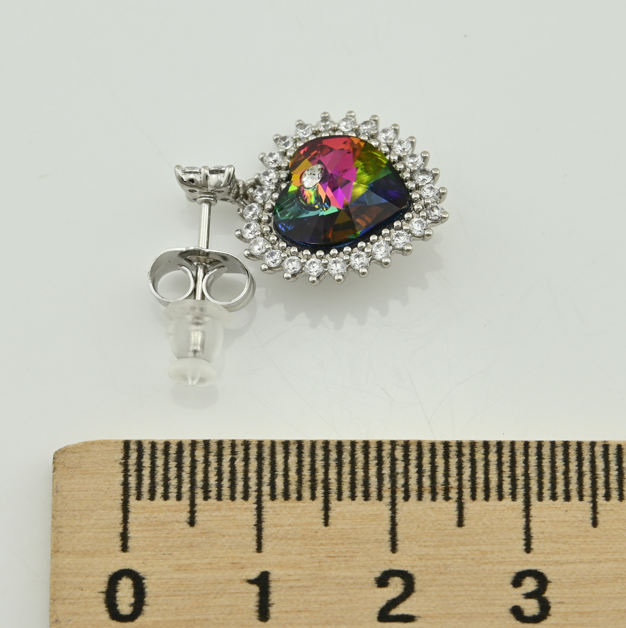 Серьги Xuping с кристаллами Swarovski 83134 размер 24х16 мм цвет вулканический кристалл вес 5 г позолота Белое золото
Серьги Xuping с кристаллами Swarovski 83134 размер 24х16 мм цвет вулканический кристалл вес 5 г позолота Белое золото