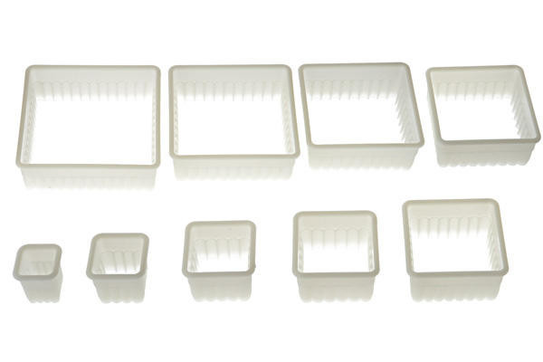 Набор форм для выпечки Silikomart Irregular Square 11х11х4см 9шт. (NYLON CUTTER 03)
Набор форм для выпечки Silikomart Irregular Square 11х11х4см 9шт. (NYLON CUTTER 03)