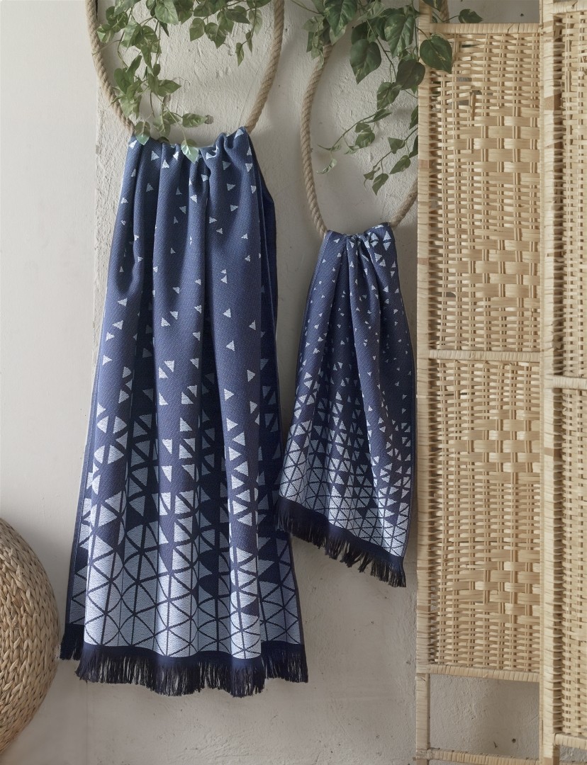 Комплект текстильных полотенец от First Choice LUXURY Jacquard Peshterry Set Patrice Lacivert 90х170 см (LJP-90)
Комплект текстильных полотенец от First Choice LUXURY Jacquard Peshterry Set Patrice Lacivert 90х170 см (LJP-90)
