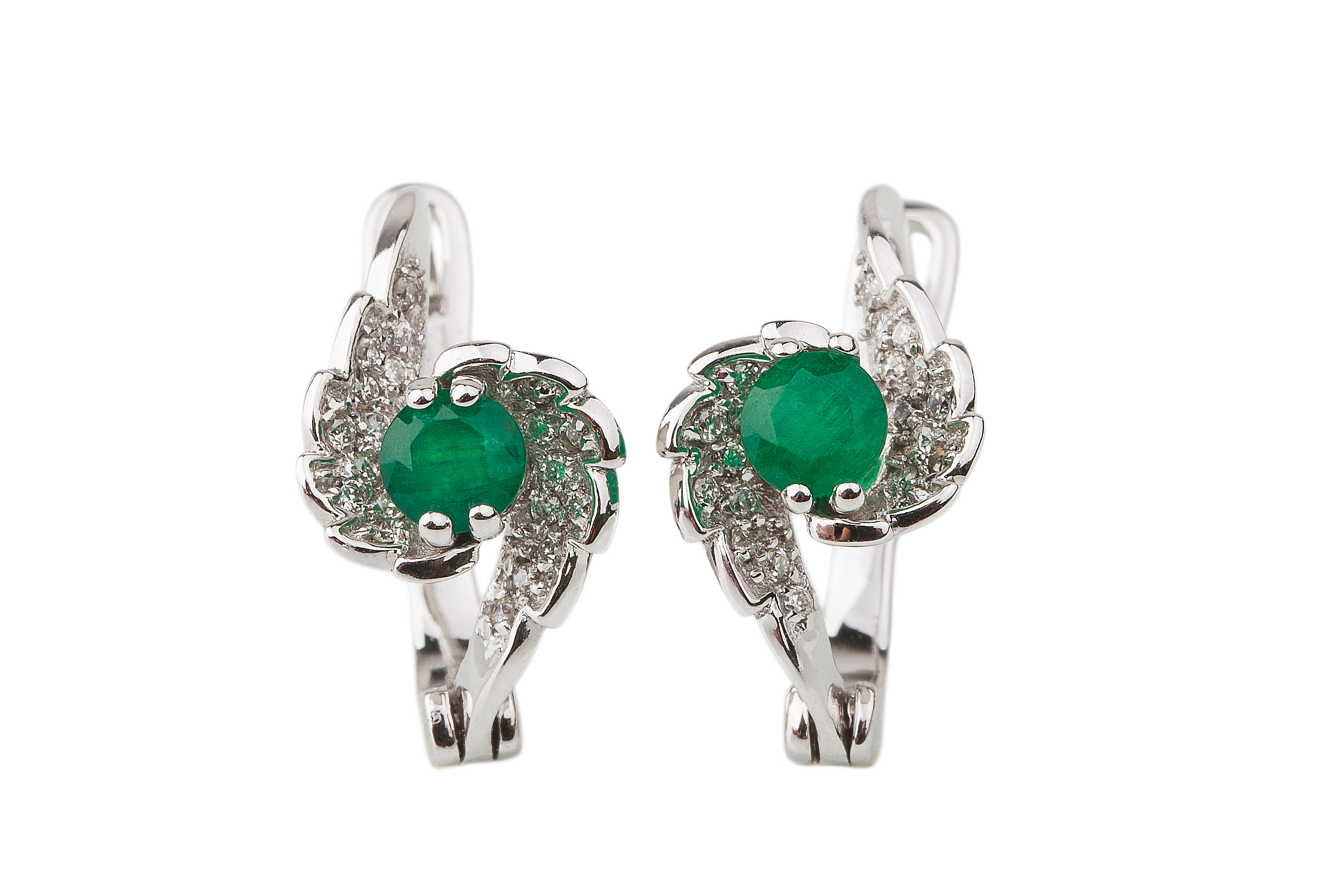 Серьги с изумрудами и бриллиантами EO10148 Диамант 
Серьги с изумрудами и бриллиантами EO10148 Диамант