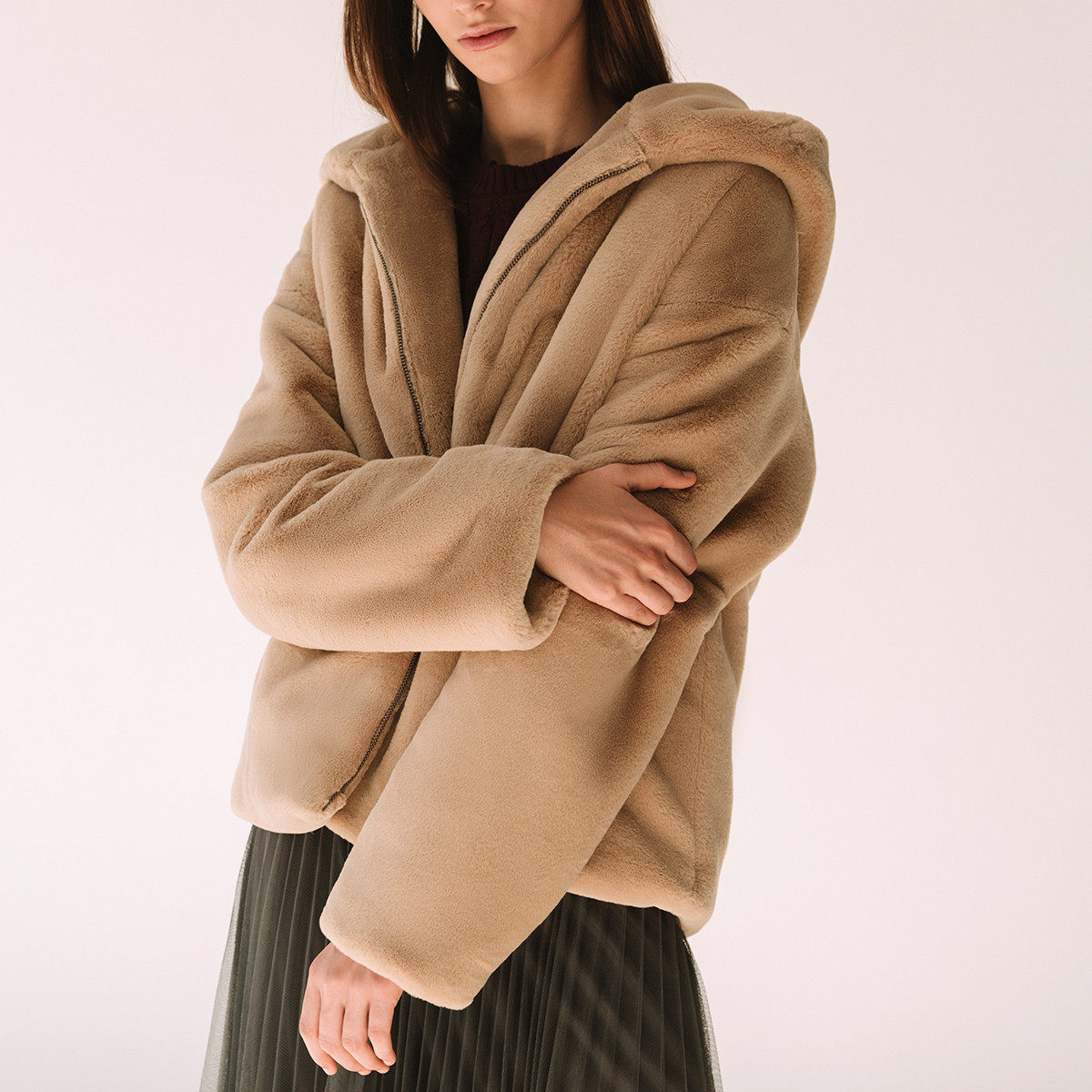 Короткая шуба из искусственного меха Lavesta с капюшоном светлая (Арт. D12-K, Короткая шуба из искусственного меха Lavesta с капюшоном светлая (Арт. D12-K) 44
Короткая шуба из искусственного меха Lavesta с капюшоном светлая (Арт. D12-K, Короткая шуба из искусственного меха Lavesta с капюшоном светлая (Арт. D12-K) 44