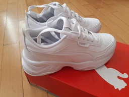 Жіночі кросівки Puma Cilia Mode 37112517 37 (4UK) 23 см Puma White-Puma Black (4099683370667) фото від покупців 1