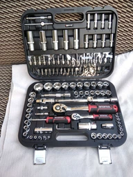 Набір інструменту Intertool 1/4" x 1/2" 110 од. Storm (ET-8110) фото від покупців 6
