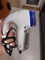 Машинка для удаления и стрижки катышков от сети Lint Remover YX-5880 220V Бело-Синяя фото от покупателей 2