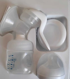 Ручной молокоотсос Philips Avent с бутылочкой 115мл SCF430/10 (SCF430/10) фото від покупців 12