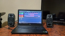 IK Multimedia iLoud Micro Monitor