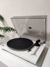 Програвач вінілових пластинок Project T1 Phono SB (OM 5e) Walnut фото від покупців 3