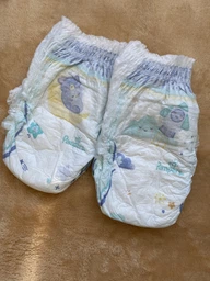 Подгузники-трусики ночные Pampers Night Pants Размер 4 (9-15 кг) 104 шт (8006530320559) фото от покупателей 14