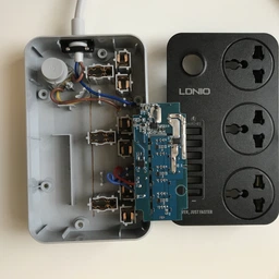 Сітковий підовжувач Ldnio SC3604, 3 розетки Combo, 6 USB, 2 метри grey-black фото від покупців 7