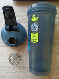 Шейкер BlenderBottle Pro45 з кулькою 1.3 л Сірий з білим (Pro 45 Grey / White (ORIGINAL))