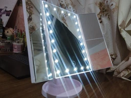 Зеркало для макияжа с LED подсветкой Superstar Magnifying Mirror фото от покупателей 9