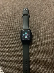 Смарт-часы Apple Watch SE GPS 44mm Space Grey Aluminium Case with Black Sport Band (MYDT2UL/A) фото от покупателей 1