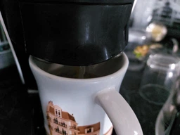 Кавомашина Dolce Gusto Dolce Aroma Lola-A червона