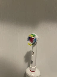 Насадки для электрической зубной щетки Oral b 3D White сменные 4 шт для отбеливания зубов фото от покупателей 8