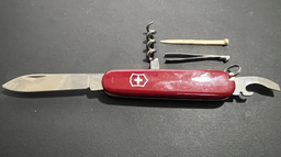 Швейцарский нож Victorinox Waiter (0.3303) фото от покупателей 6