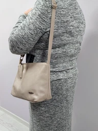 Кожаная женская сумка кросс-боди Borsacomoda 810023 черная фото от покупателей 17