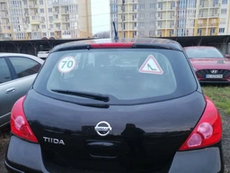 Знак на авто "Туфелька" на присосці зйомний фото от покупателей 1