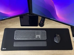 Килимок для мишки Trust Mouse Pad M Black (24193)