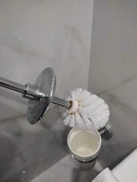 Тримач туалетного паперу з кришкою Perfect Sanitary Appliances RM 1601 латунь, настінний, хром фото від покупців 7