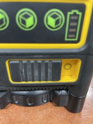Лазерний рівень 360 º DEWALT DW089LG (DCE089D1G) 12V фото від покупців 3