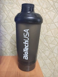 Шейкер BioTechUSA Wave+ Compact shaker 500ml /+150ml container/ Panther Black фото від покупців 12